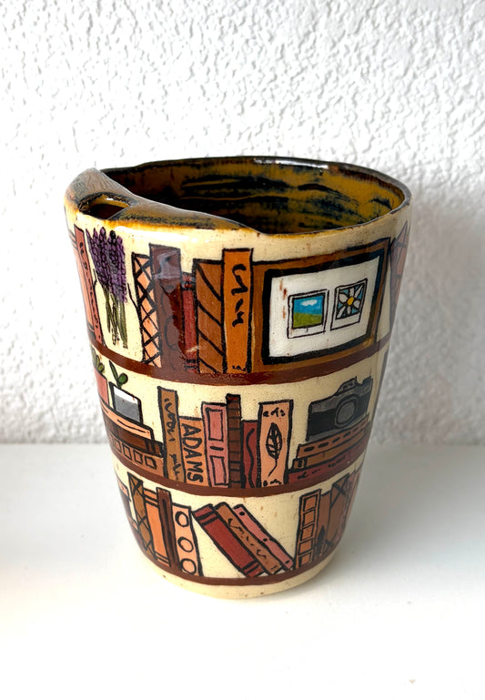 Book Travel Cup (Brown) - Saggy Pots